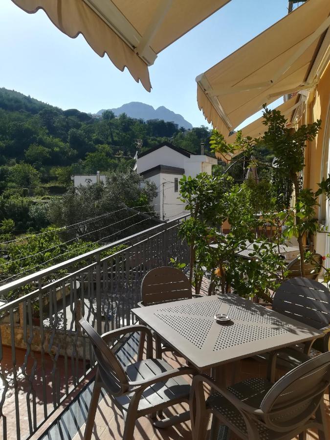 Bed and Breakfast Il Covo Delle Civette Виетри Экстерьер фото